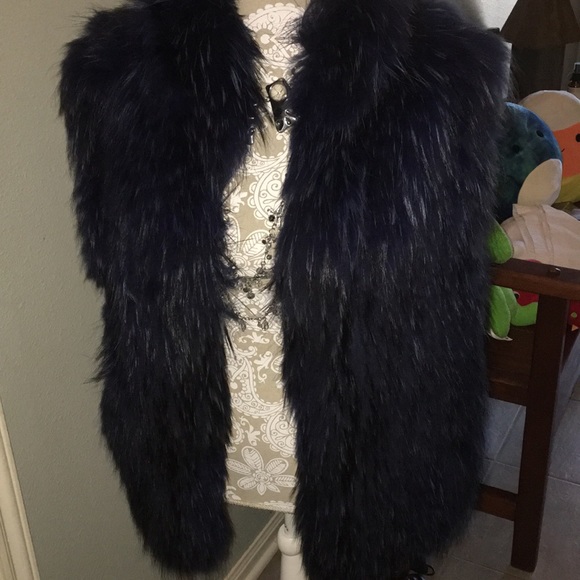 Jackets & Blazers - SOLD❤️Fox Fur Vest